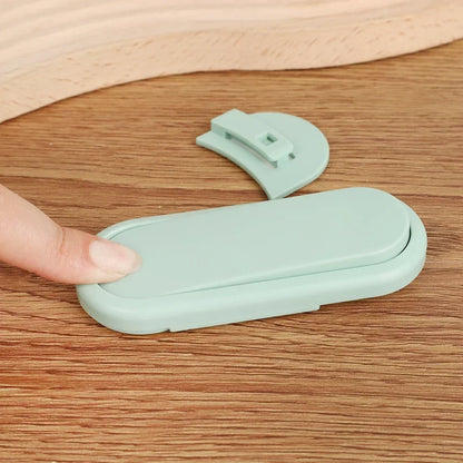Baby Lock Kids Safety
